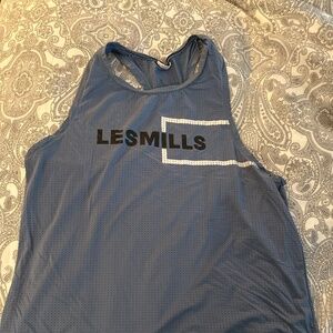 Les mills tank